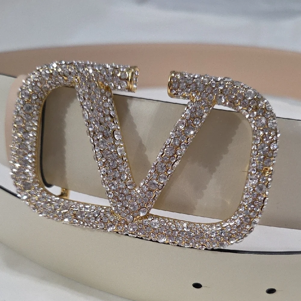 Valentino Garavani Cream Belt with Gold Sparkle Buckle - Picture 2 of 15